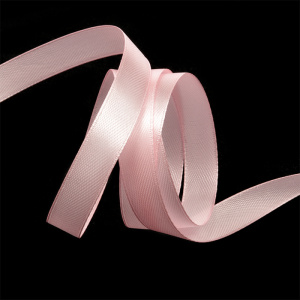 Лента атласная 12мм светло-розовый (катушка 22,5м) 3053
