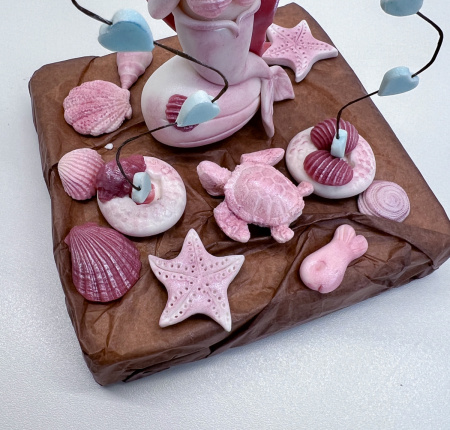 Фигурка из мастики РУСАЛКА розовая