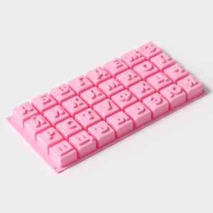 Силиконовая форма АЛФАВИТ КУБИКИ 32 ячейки 3,7х3,7х3см