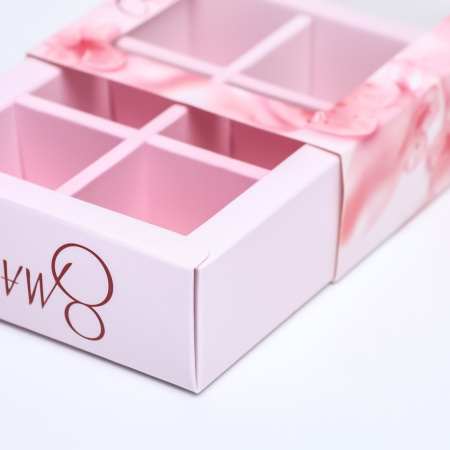 Коробка на 6 конфет 8 МАРТА розовая 13,7х9,8х3,8см